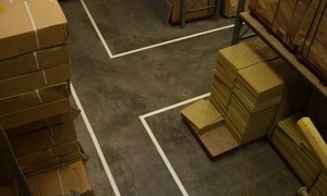 Trwałe linie w magazynach i halach produkcyjnych