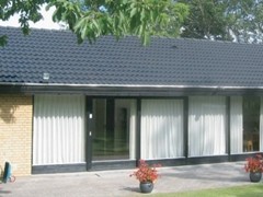 Farba do malowania dachówek