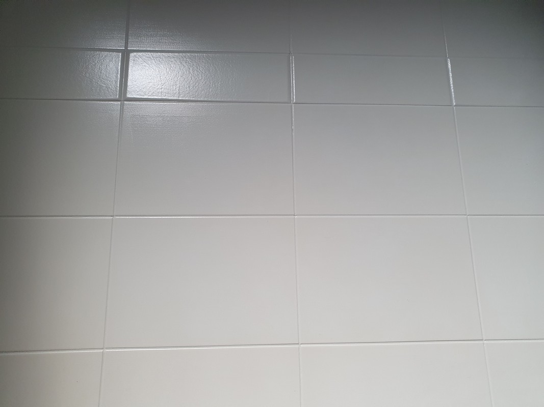 Farby do płytek ceramicznych Hydropox w kolorze NCS S 0500-N