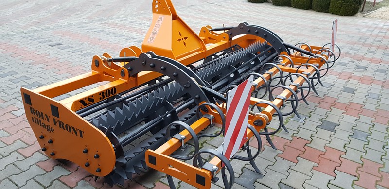 Farba do metalu szybkoschnąca G770 w kolorze RAL 2000 i 7024