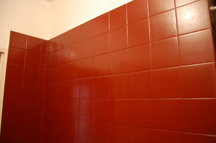 Farba do płytek ceramicznych Hydropox RAL 3009 na płytkach