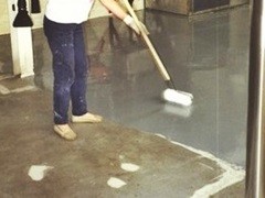 Samopoziomujący materiał wyrównawczy