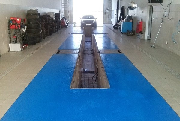 Podłoga antypoślizgowa do warsztatów, myjni, garaży, parkingów