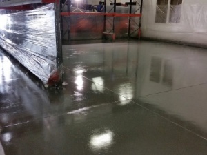 Posadzki poliuretanowe, nawierzchnie, farby