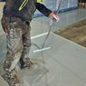 Aplikacja ProFloor Plus na asfalt wewnątrz pomieszczeń