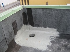 Masa do uszczelniania dachów przemysłowych