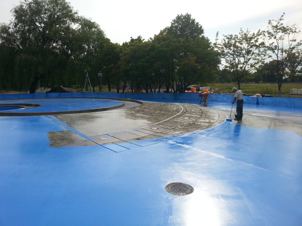 Farba do betonu na zewnątrz Malowanie nawierzchnią poliuretanową P101