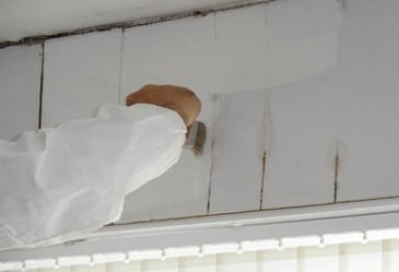 Jak usunąć plamy ze ścian Malowanie zacieków