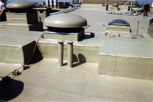 Jak uszczelnić kominy wentylacyjne? Jak uszczelnić dach przy kominie