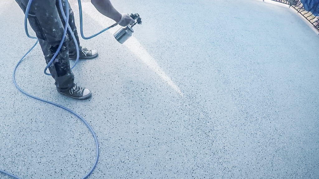 Aplikacja lakieru metodą natryskową 