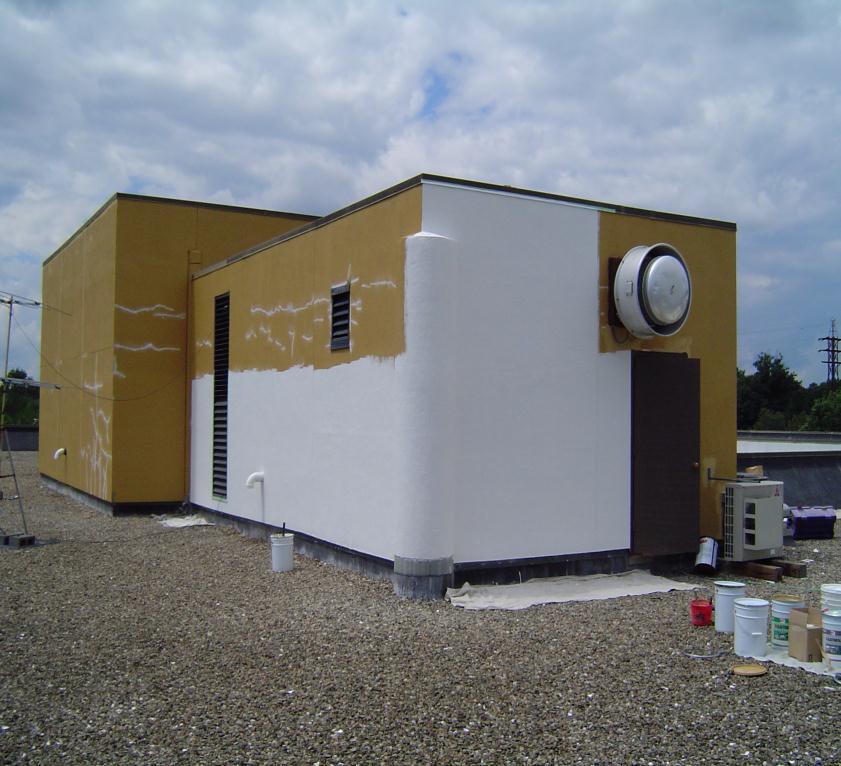 Aplikacja elastycznej farby elewacyjnej Elastoflex