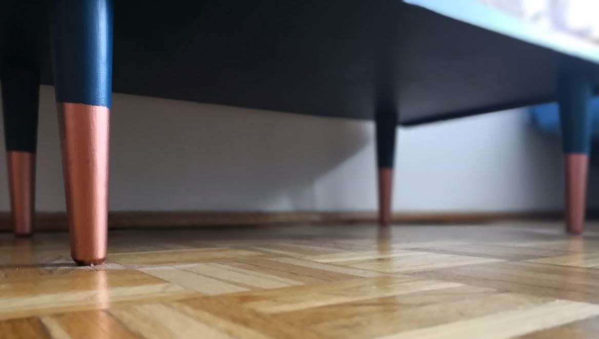 Detale pomalowane w kolorze miedzi