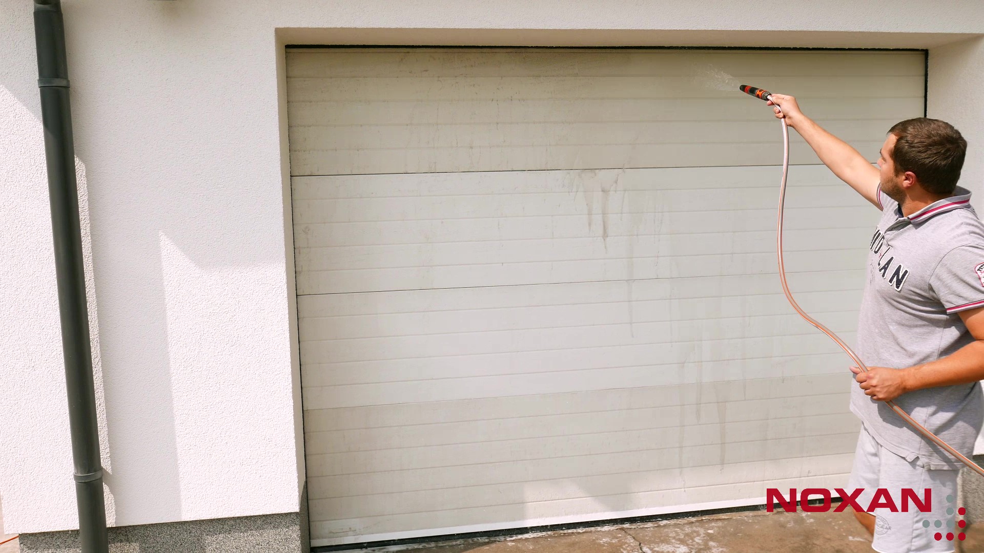 Spłukiwanie bramy wodą Spłukiwanie bramy wodą