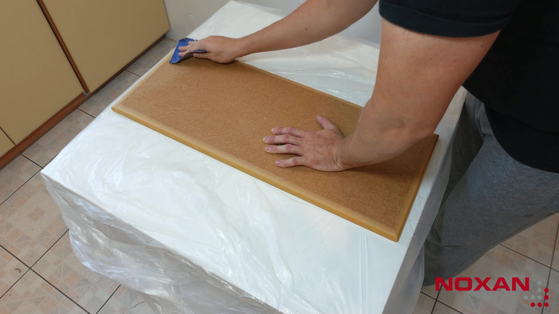 szlifowanie frontu szafki bez okleiny