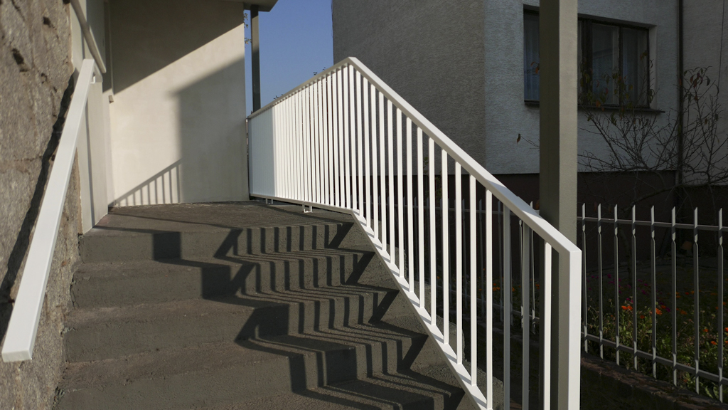 Zabezpieczona konstrukcja stalowa