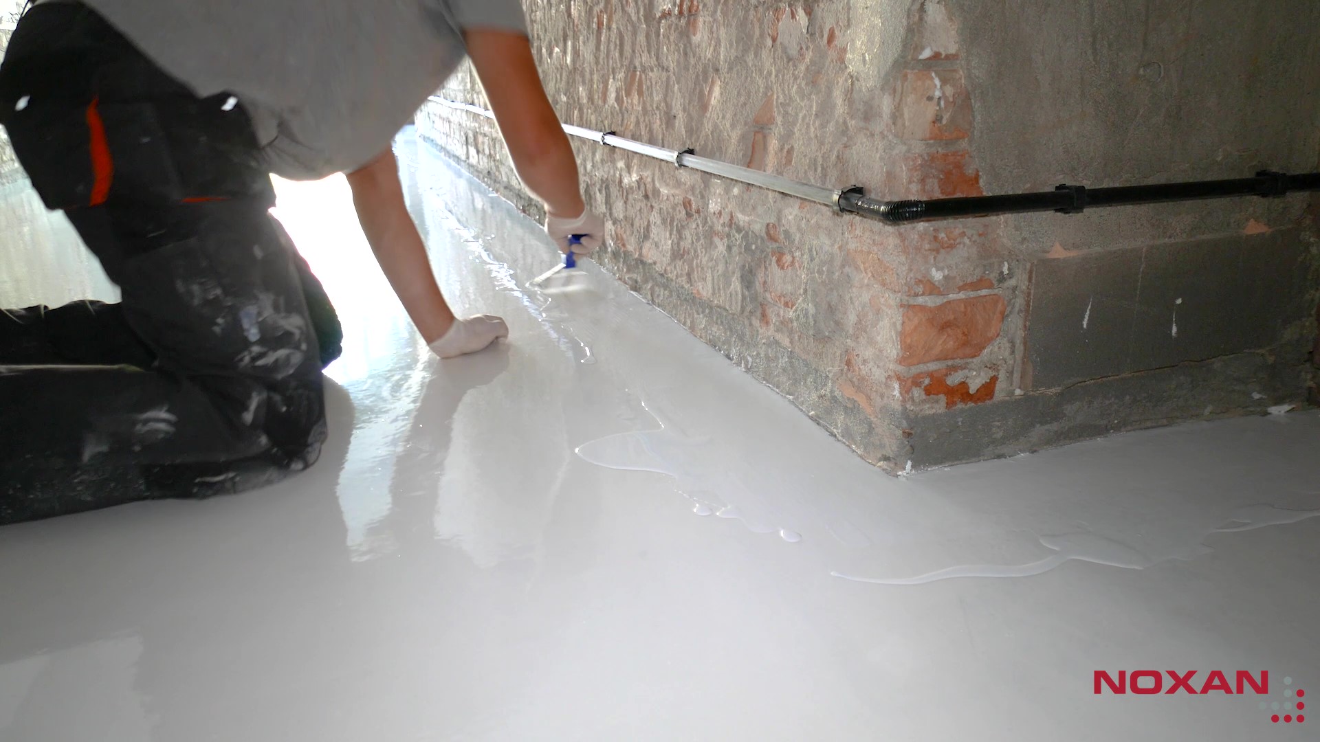 Nawierzchnia Hydrograff aplikacja małym wałkiem