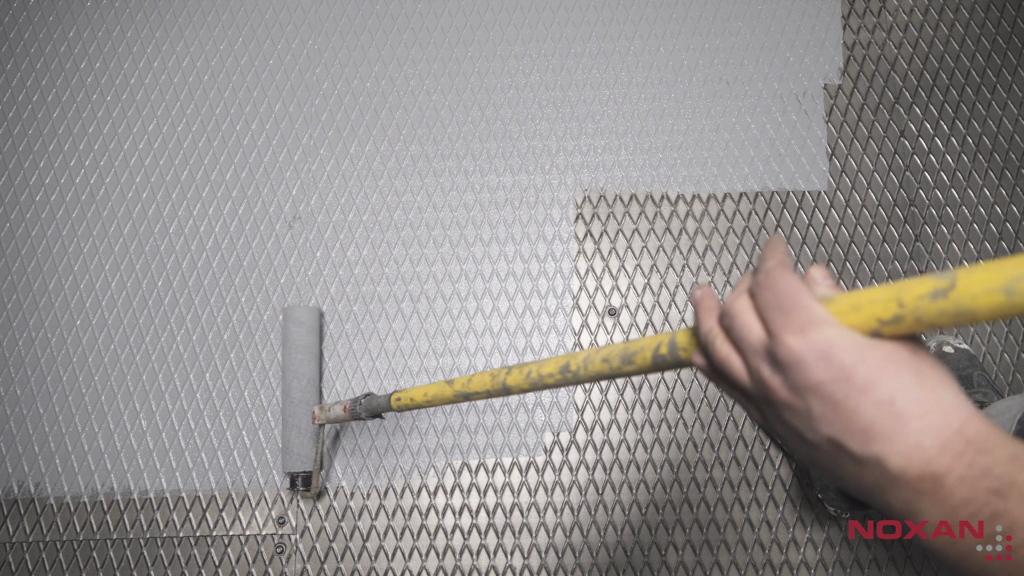 Malowanie Elastometal pierwsza warstwa