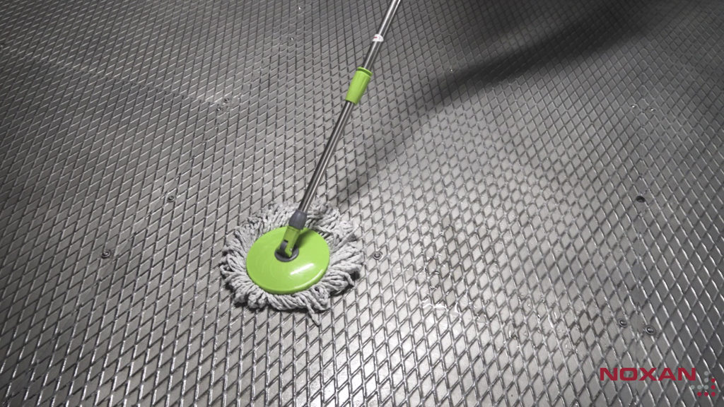 splukiwanie platformy wodą