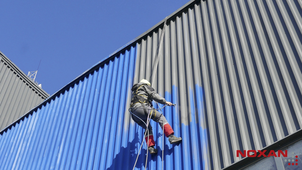 Malowanie płyt warstwowych