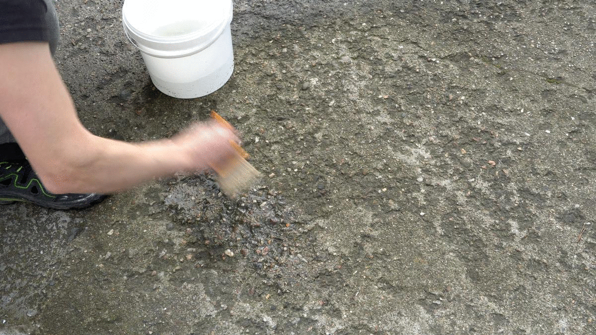 Zwilżenie podłoża