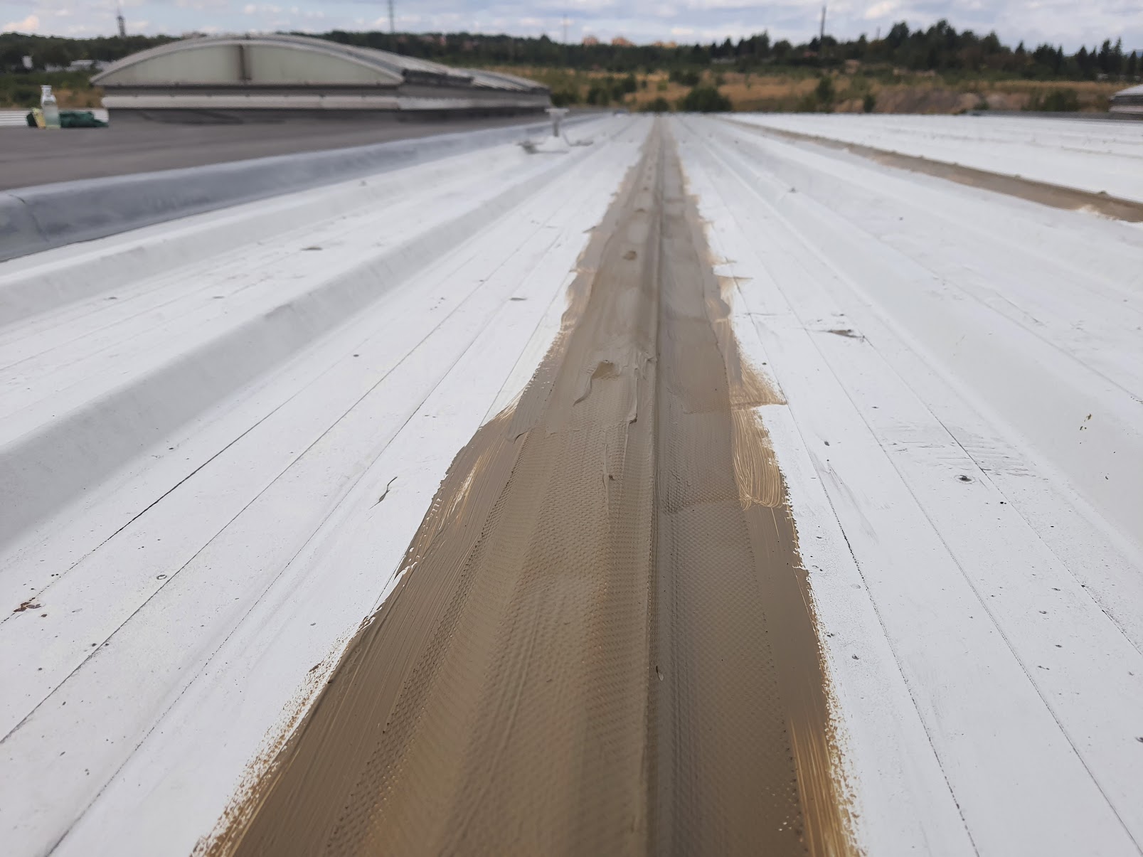 Odnawianie dachůwki za pomocĻ farby