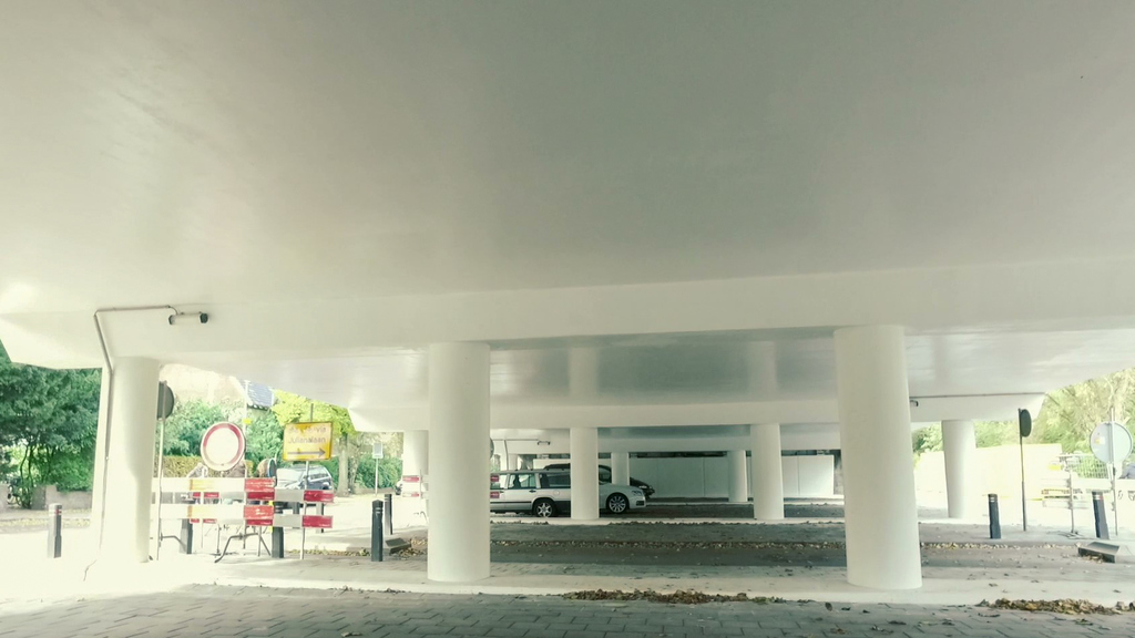 Przejście pod wiaduktem