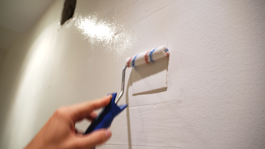 Aplikacja lakieru bezbarwnego