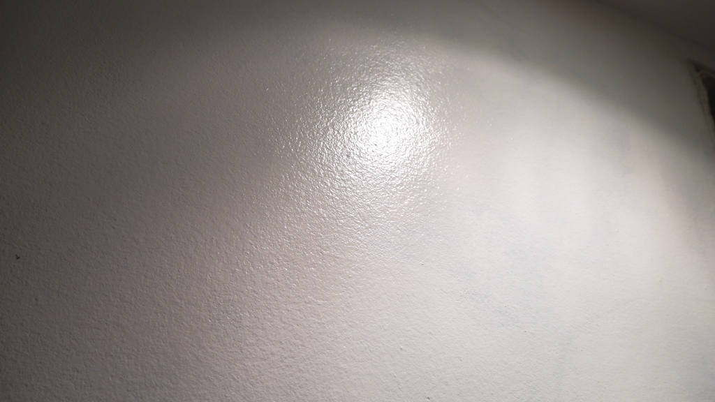 Zagruntowane ściany z podłoża mineralnego