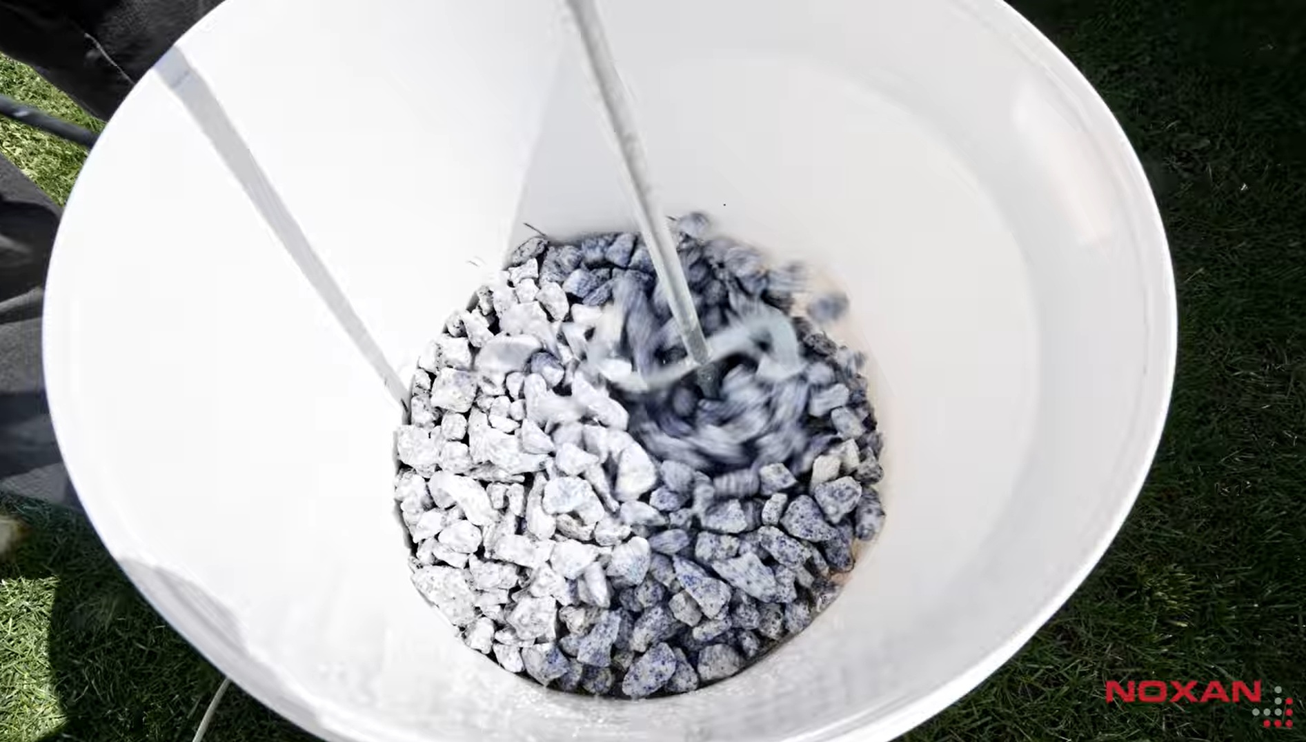 Klej do kamieni ogrodowych - 203 DEKO FIX