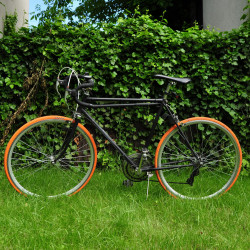 Lakier w sprayu - do metalu, drewna - przemysłowy Hard Hat® 2100 Lakier w sprayu - do metalu, drewna - przemysłowy Hard Hat® 2100