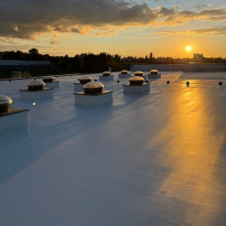 Seamless roofing - Elastodeck Seamless roofing - Elastodeck