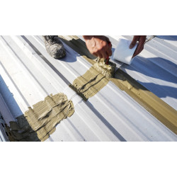 Sealing of metal roofs - Elastometal Sealing of metal roofs - Elastometal