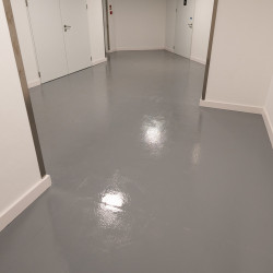 Quick-drying polyurea paint - QuickCoat 40-10 Quick-drying polyurea paint - QuickCoat 40-10