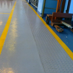 Nawierzchnia antypoślizgowa ProFloor Plus + NS Nawierzchnia antypoślizgowa ProFloor Plus + NS