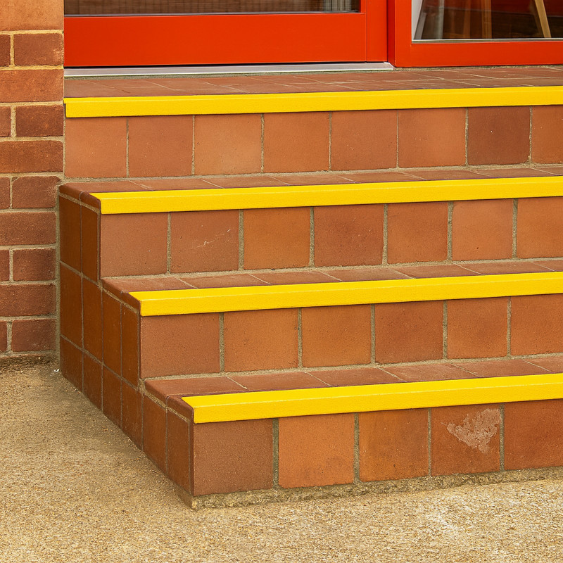 Anti-slip strips for stairs SuperGrip Anti-slip strips for stairs SuperGrip